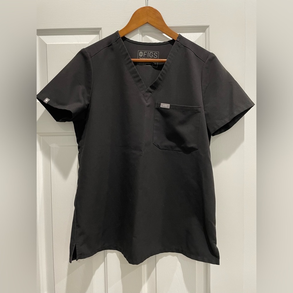 Figs Catarina one-pocket scrub top
